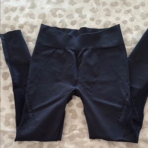Z Black High-Waisted Leggings with Mesh Detail